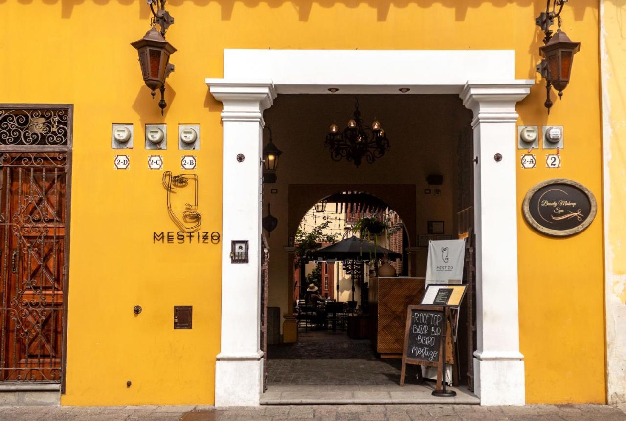 Mestizo Antigua Buitenkant foto